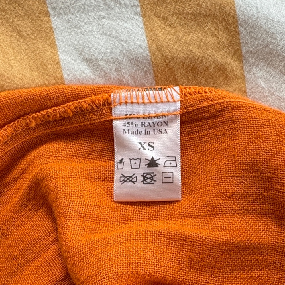 Black Crane orange sleeveless jumpsuit - Picture 4 of 5